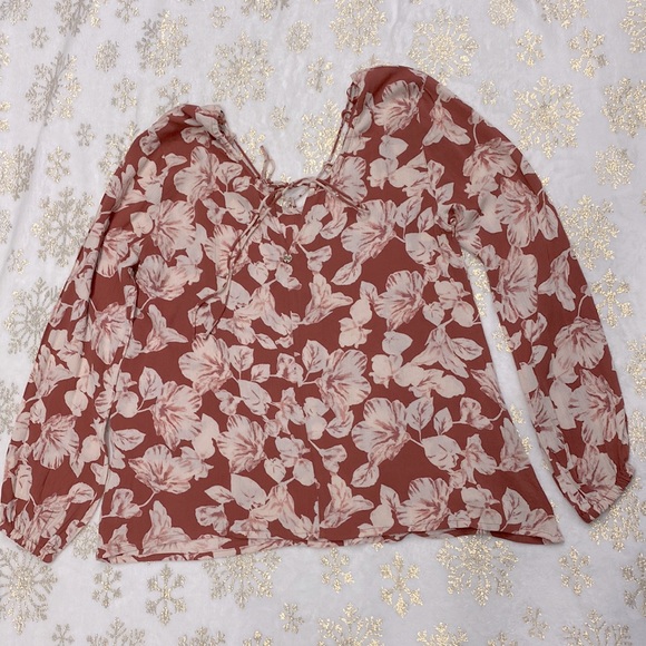 New Billabong Winding Roads Red Floral Print Top Blouse with Elastic Wrists !! - Picture 2 of 9